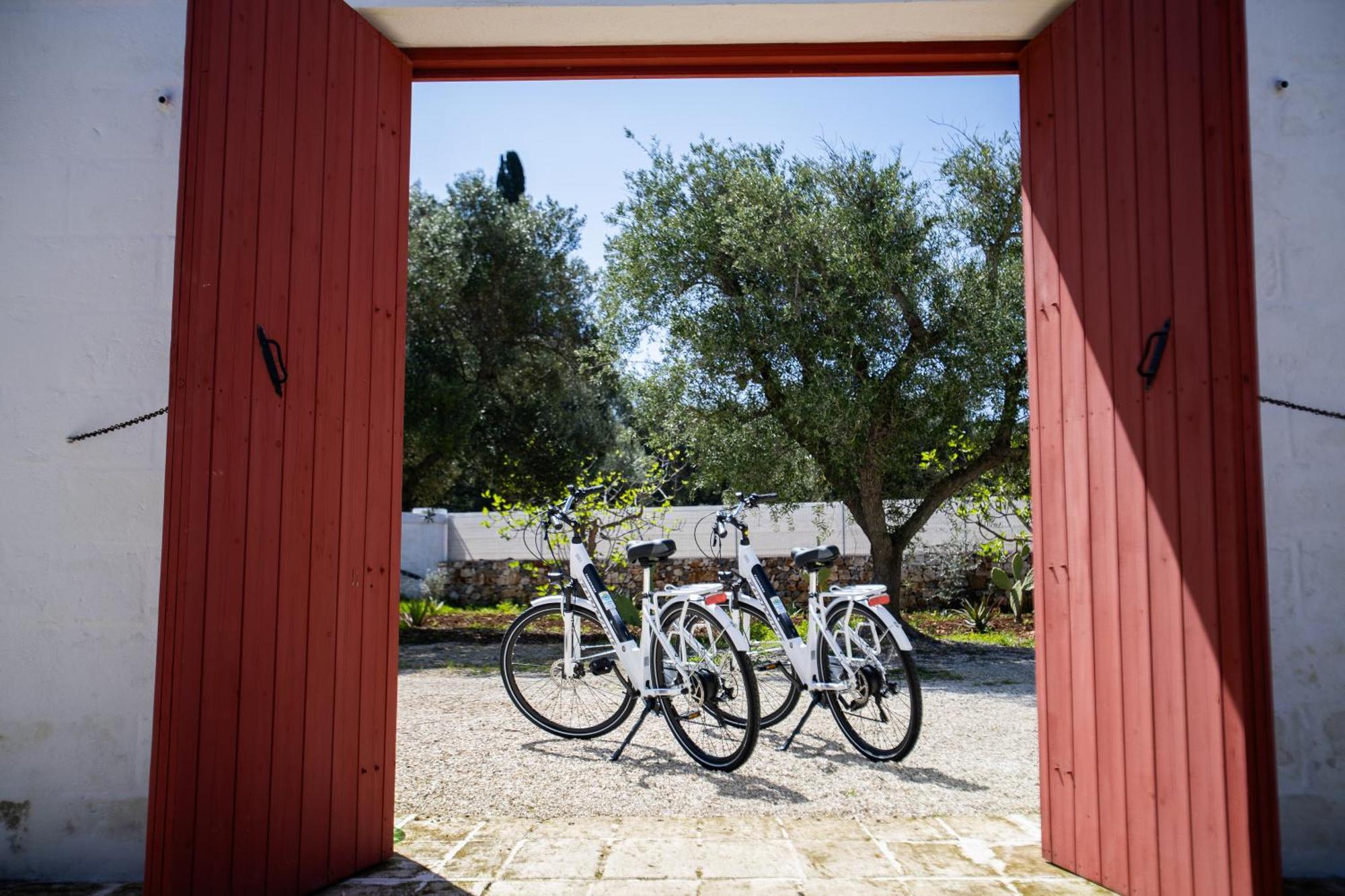 Tenuta Amostuni-Country House Екстер'єр фото